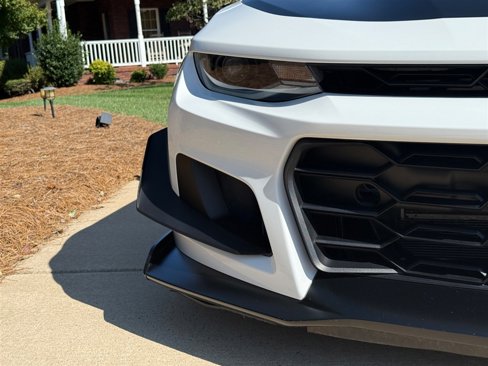 Used 2018 Chevrolet Camaro ZL1 image 11