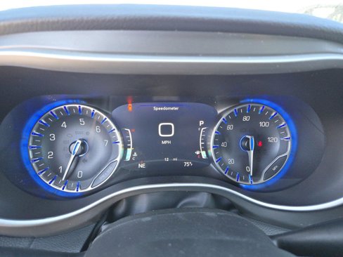 New 2025 Chrysler Pacifica Select image 43