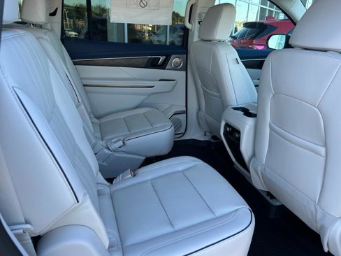 New 2026 Buick Enclave Avenir w/ Super Cruise Package image 17