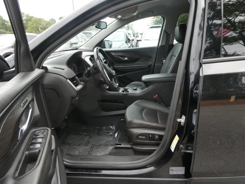 Used 2021 GMC Terrain SLT w/ Elevation Edition image 12
