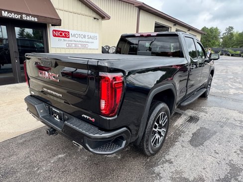 Used 2022 GMC Sierra 1500 AT4 w/ AT4 Premium Package image 3