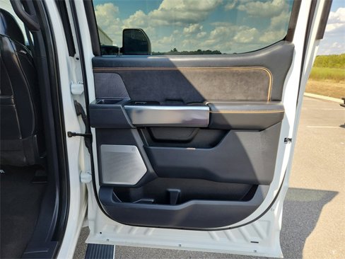 Used 2024 Ford F250 Platinum image 50