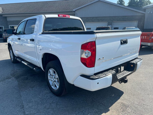 Used 2017 Toyota Tundra SR5 image 3