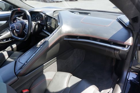 Used 2020 Chevrolet Corvette Stingray Premium Cpe w/ 3LT Preferred Equipment Group image 17