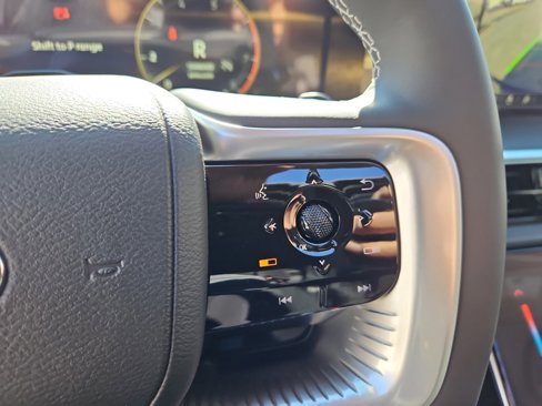 New 2025 INFINITI QX80 Luxe image 22