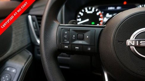 Used 2023 Nissan Rogue SV image 22