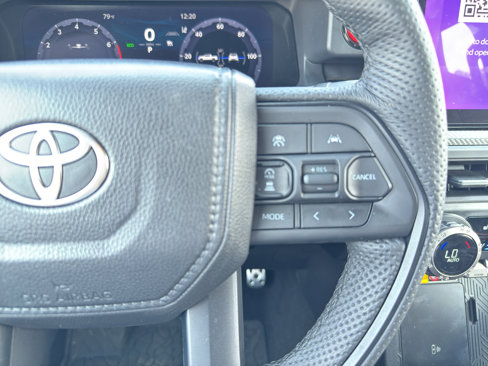 Used 2025 Toyota Tacoma TRD Pro image 22