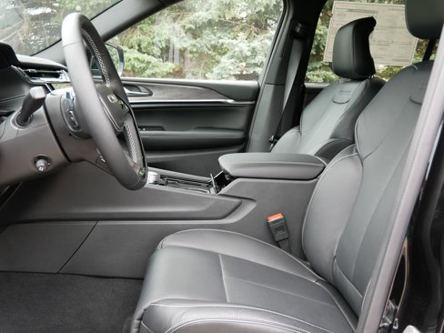 New 2025 Jeep Grand Cherokee Overland w/ Adv Protech Group III image 7