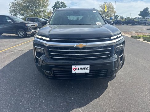 New 2026 Chevrolet Traverse High Country image 2