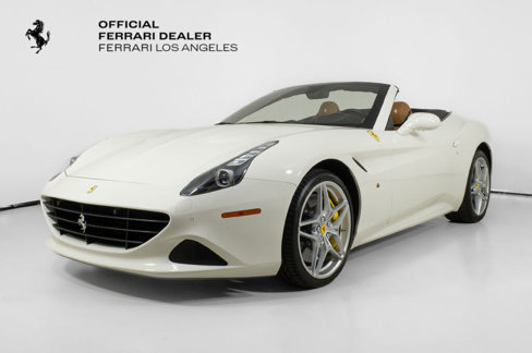 Used 2017 Ferrari California T image 1