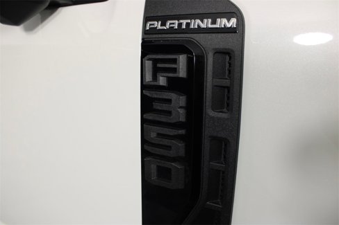 Used 2025 Ford F350 Platinum image 11