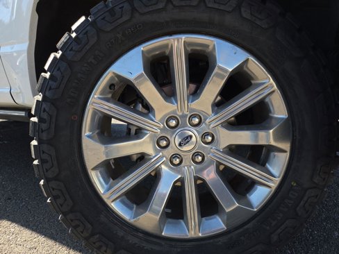 Used 2023 Ford F150 Limited image 14