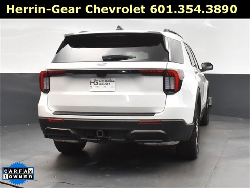 Used 2025 Ford Explorer ST-Line w/ Premium Package image 7