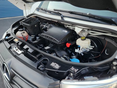 Used 2020 Mercedes-Benz Sprinter 3500 image 19