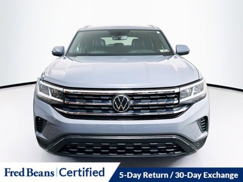 Used 2022 Volkswagen Atlas Cross Sport SE image 2