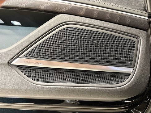 New 2025 Audi A8 L 3.0T image 19