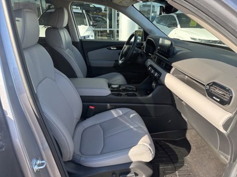 Used 2025 Honda Pilot EX-L image 12