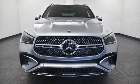 Used 2024 Mercedes-Benz GLE 450 4MATIC image 2