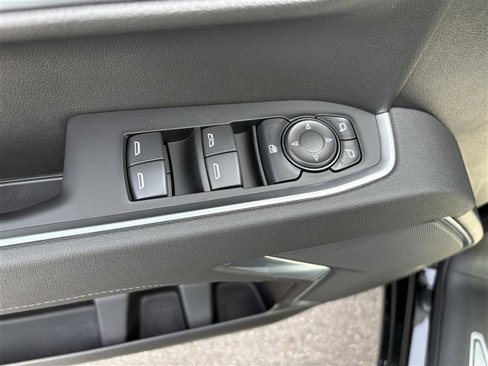New 2026 Chevrolet Silverado 1500 LT image 8