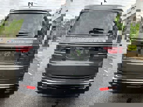 New 2024 Jeep Wagoneer L 4WD w/ Premium Group I image 7