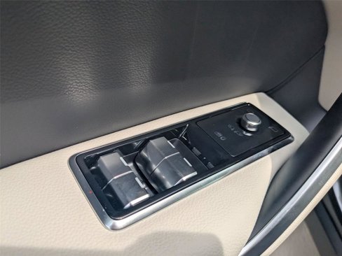 New 2026 Jaguar F-PACE R-Dynamic S image 11