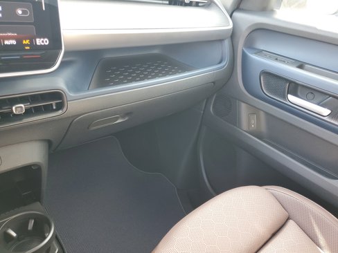 New 2025 Volkswagen ID. Buzz Pro S Plus image 27