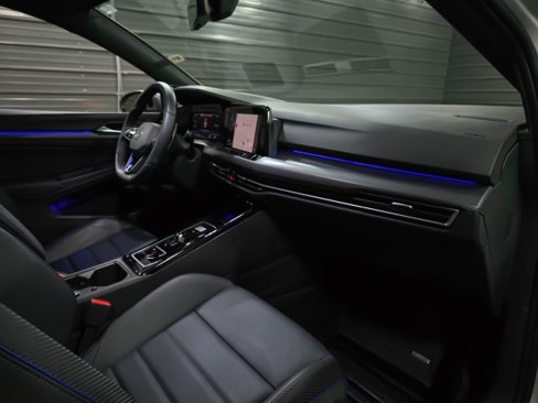 Used 2024 Volkswagen Golf R image 13