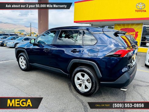 Used 2021 Toyota RAV4 XLE image 16