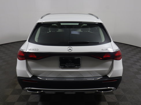 New 2026 Mercedes-Benz E 450 4MATIC All-Terrain Wagon image 4