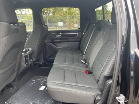 New 2026 RAM 1500 4x4 Crew Cab image 14