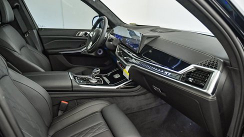 New 2026 BMW ALPINA XB7 image 23
