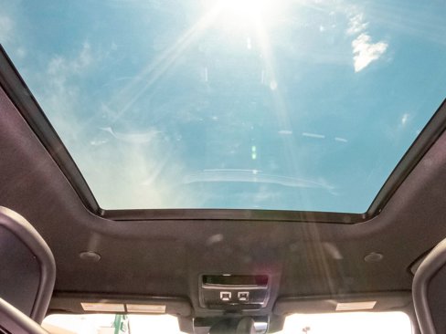 New 2025 Land Rover Defender 110 S image 51