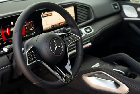 Used 2025 Mercedes-Benz GLE 350 4MATIC image 28