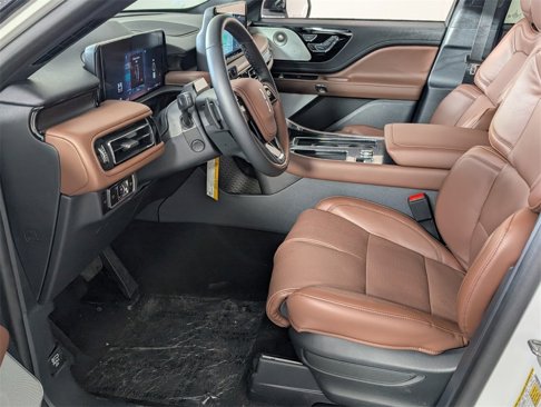 New 2025 Lincoln Aviator Reserve image 6