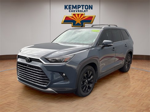 Used 2024 Toyota Grand Highlander Limited image 2