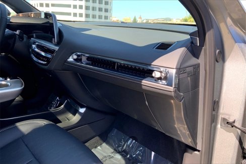 Used 2025 Cadillac Lyriq Luxury image 31