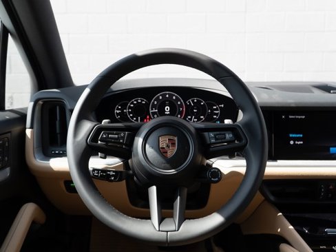 New 2026 Porsche Cayenne image 23