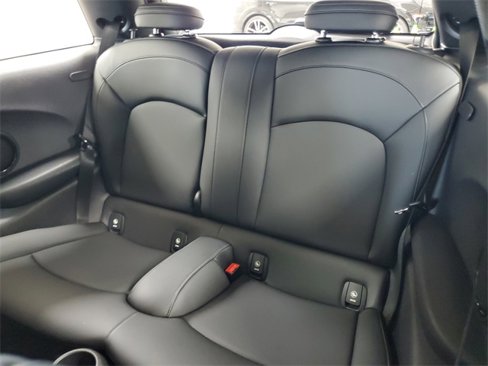 Used 2019 MINI Cooper S w/ Signature Upholstery Package image 25