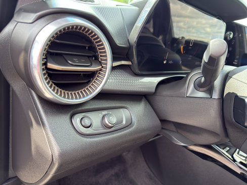 Certified 2025 Chevrolet Trax ACTIV w/ Sunroof Package image 14