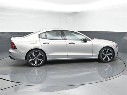 Used 2025 Volvo S60 B5 Plus w/ Protection Package Premier image 8