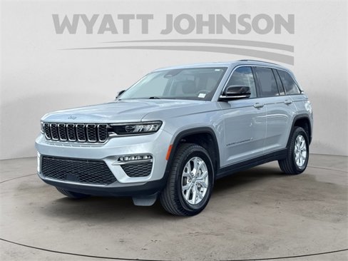 Used 2023 Jeep Grand Cherokee Limited image 1
