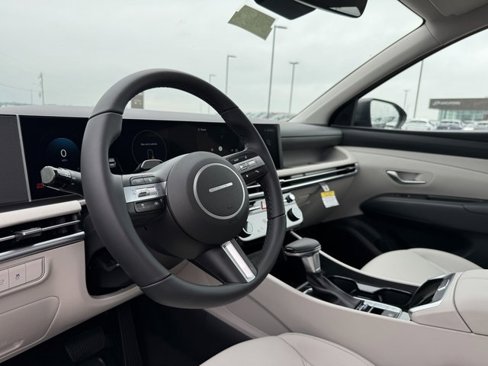 New 2025 Hyundai Tucson SEL image 18