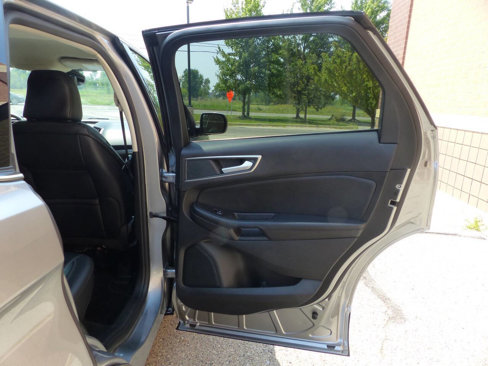 Used 2024 Ford Edge SEL image 40