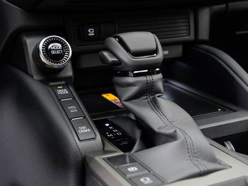 Used 2025 Toyota Land Cruiser image 18