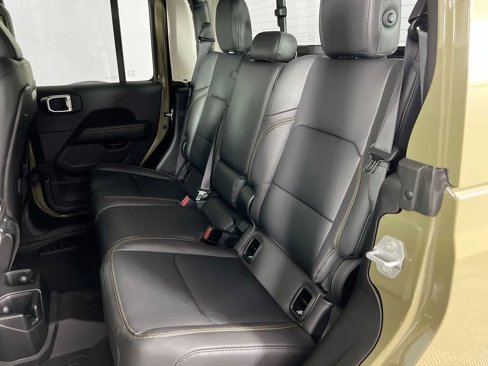 New 2025 Jeep Gladiator Sport image 24