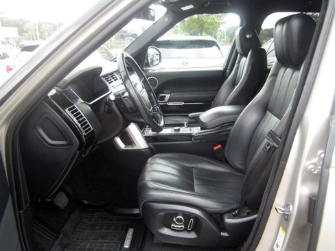 Used 2016 Land Rover Range Rover HSE image 15