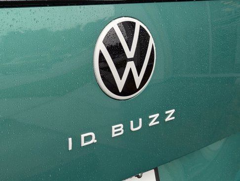 New 2025 Volkswagen ID. Buzz 1st Edition image 37