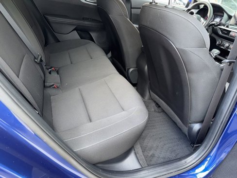 Used 2021 Kia Forte LXS image 19