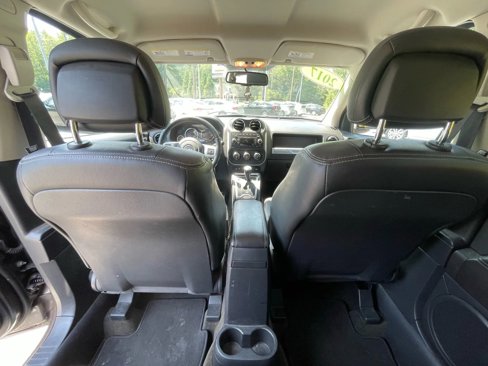 Used 2017 Jeep Compass Latitude image 33
