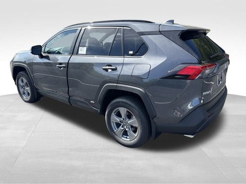 New 2025 Toyota RAV4 XLE image 3
